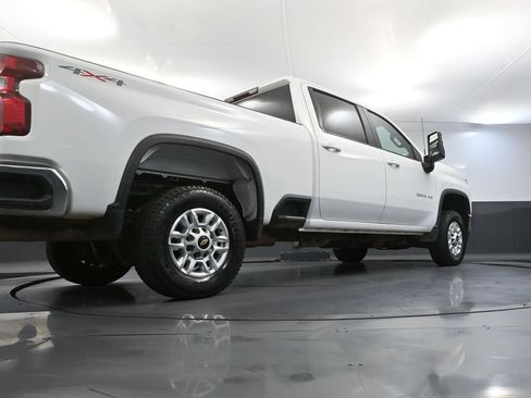 Used 2023 Chevrolet Silverado 2500 LT AWD/4WD image 53