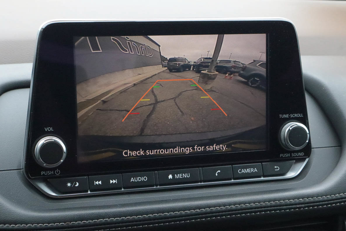 Used 2021 Nissan Rogue S FWD image 12