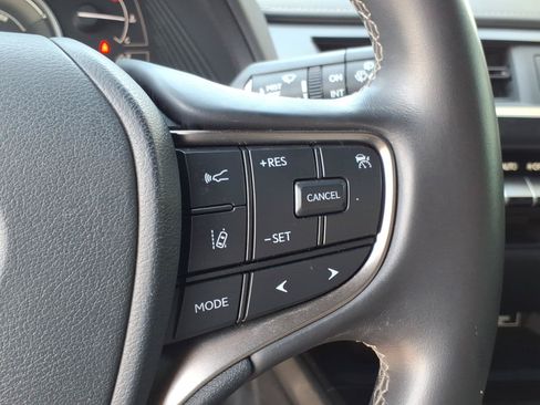 Used 2021 Lexus UX 250h AWD/4WD image 25