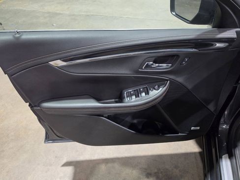 Used 2018 Chevrolet Impala Premier FWD image 20