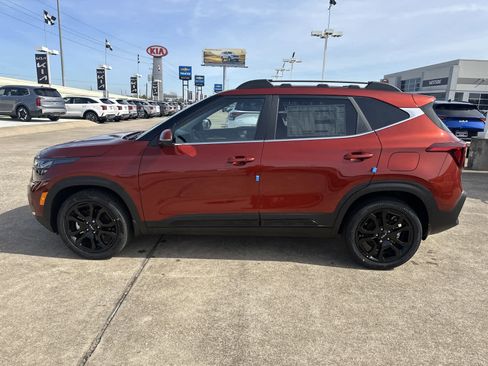 New 2024 Kia Seltos X-Line image 2