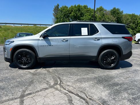 Used 2023 Chevrolet Traverse LS w/ Midnight/Sport Edition FWD image 4