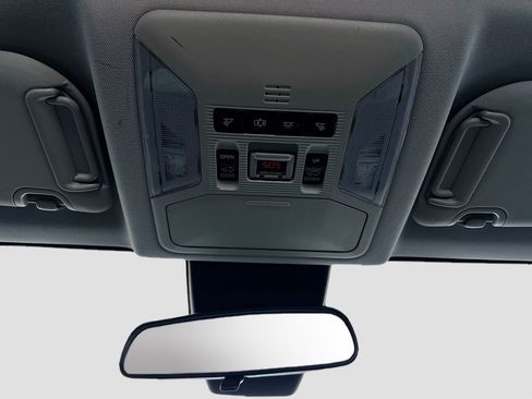 Used 2019 Toyota RAV4 XLE Premium image 23