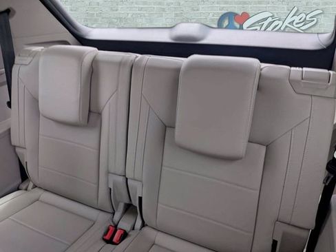 Used 2021 Volkswagen Atlas SE w/ Panoramic Sunroof Package FWD image 14