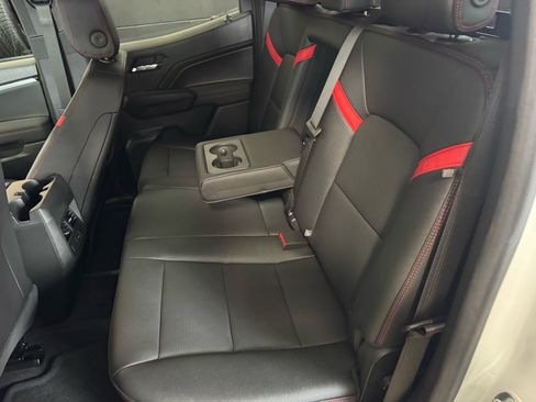 Used 2023 Chevrolet Colorado Z71 w/ Z71 Convenience Package 2 image 12