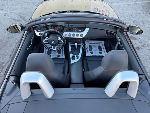 Used 2009 BMW Z4 sDrive30i image 29