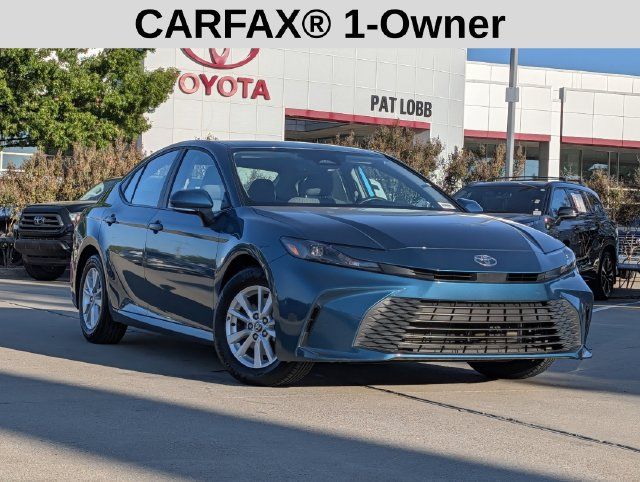 Used 2025 Toyota Camry LE w/ Convenience Package FWD image 2