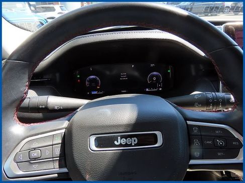 Used 2022 Jeep Compass Trailhawk w/ Trailhawk Elite Group AWD/4WD image 14
