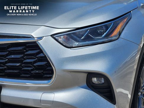 Used 2020 Toyota Highlander Limited AWD/4WD image 8