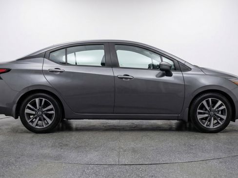 Used 2025 Nissan Versa SV image 11