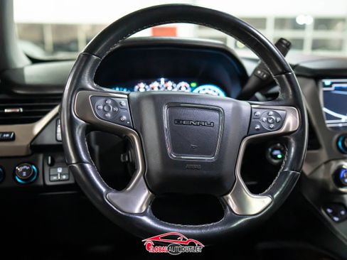 Used 2019 GMC Yukon XL Denali w/ Denali Ultimate Package image 24