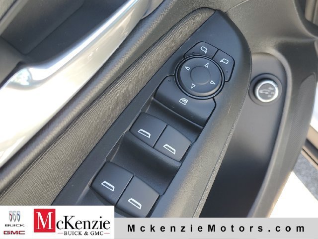 New 2026 Buick Envista Sport Touring w/ Convenience I Package FWD image 9