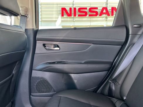 New 2026 Nissan Murano Platinum image 25