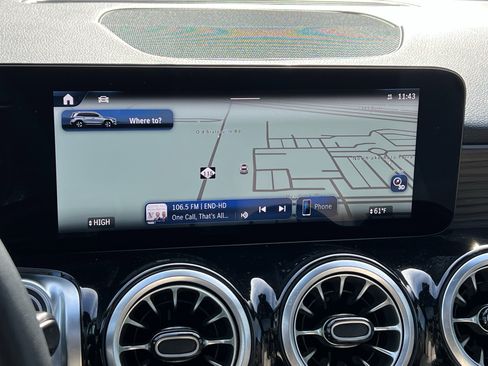 Certified 2024 Mercedes-Benz GLB 250 4MATIC image 24