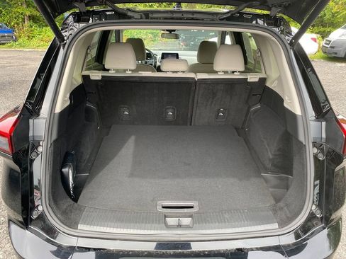 Used 2024 Nissan Rogue SV image 25