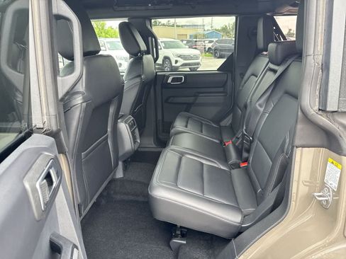 Used 2025 Ford Bronco Outer Banks AWD/4WD image 26