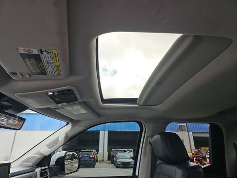 Used 2022 Toyota Tundra Limited image 4