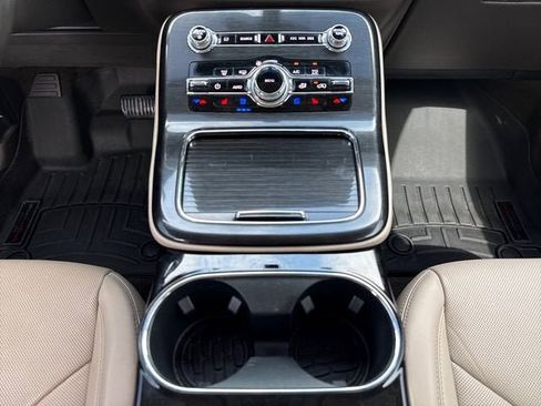 Used 2021 Lincoln Nautilus Reserve FWD image 15