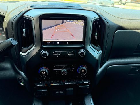 Used 2019 Chevrolet Silverado 1500 LTZ w/ LTZ Premium Package AWD/4WD image 27