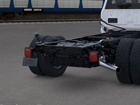 New 2026 Ford F550 2WD Regular Cab Super Duty image 21