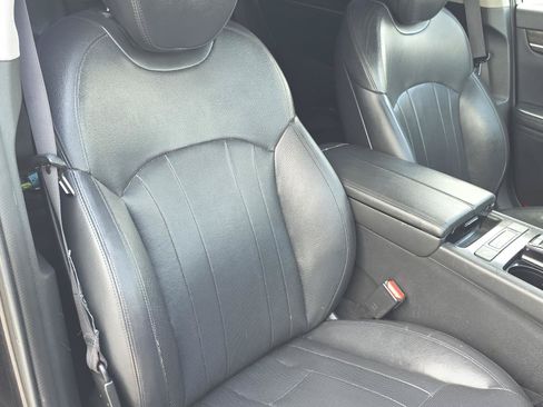 Used 2018 Genesis G80 3.8 RWD image 16