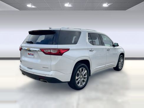 Certified 2019 Chevrolet Traverse Premier w/ Driver Confidence II Package image 8