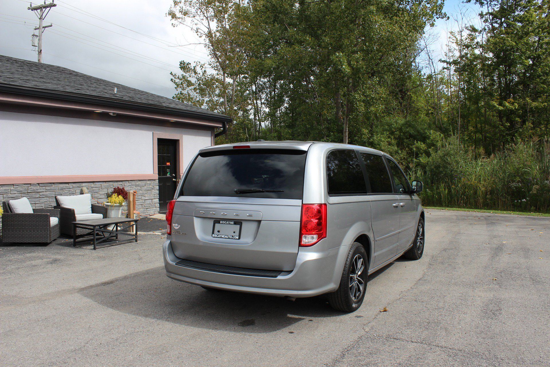 Used 2017 Dodge Grand Caravan SE FWD image 5