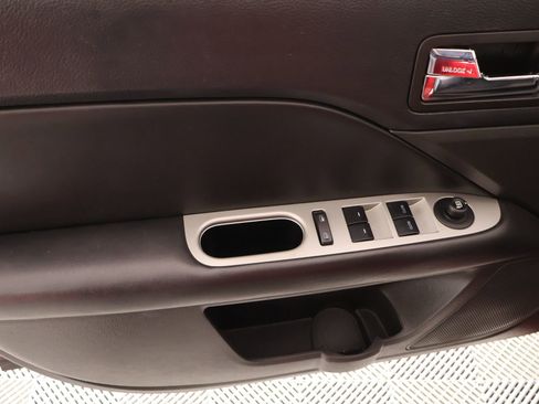 Used 2012 Ford Fusion SEL image 16