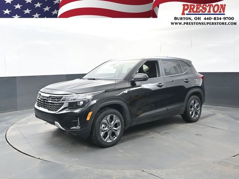 Used 2026 Kia Seltos LX image 1