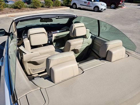 Used 2011 BMW 328i Convertible image 33