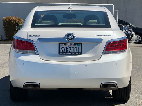Used 2013 Buick LaCrosse Leather w/ Entertainment Package FWD image 8