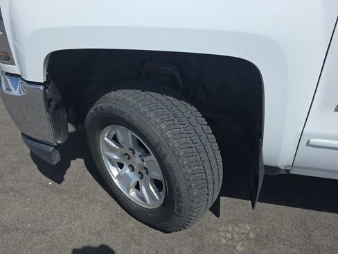 Used 2018 Chevrolet Silverado 1500 LT w/ All Star Edition AWD/4WD image 6