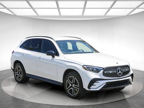 Certified 2025 Mercedes-Benz GLC 350e 4MATIC image 5
