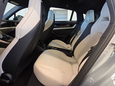 New 2026 Porsche Panamera image 11