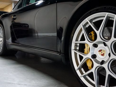 Used 2005 Porsche 911 Carrera S RWD image 62