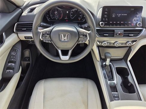 Used 2018 Honda Accord LX image 13