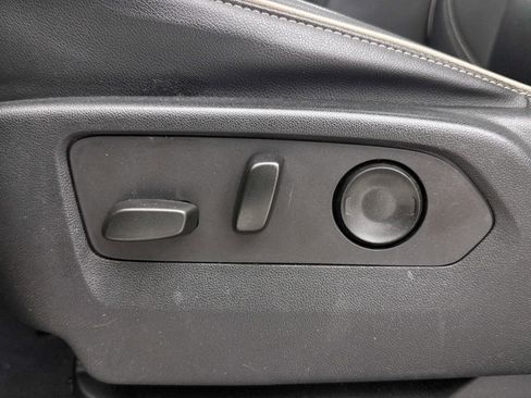 Used 2022 GMC Yukon SLT w/ SLT Premium Package image 26