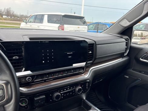 Certified 2024 Chevrolet Silverado 1500 RST w/ Redline Edition image 31