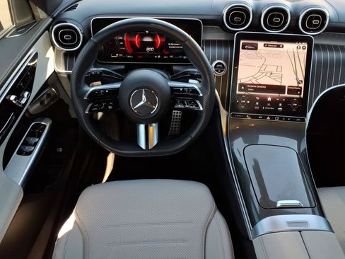 Used 2023 Mercedes-Benz GLC 300 image 18