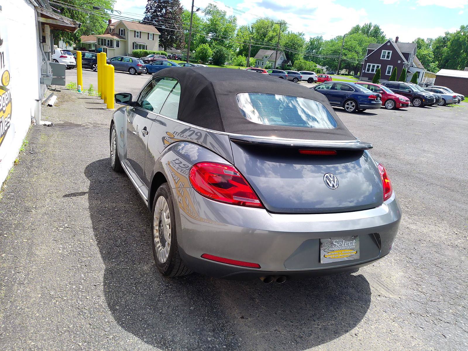 Used 2015 Volkswagen Beetle 1.8T FWD image 36