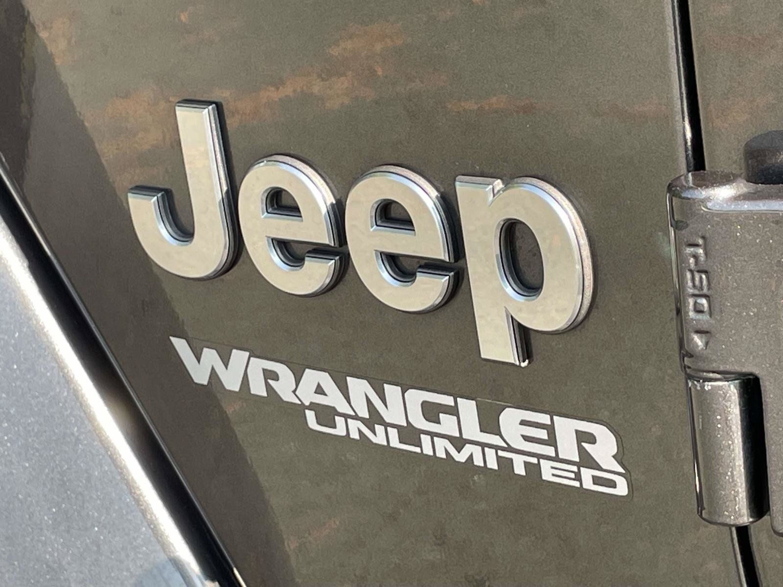 Used 2019 Jeep Wrangler Unlimited Sahara AWD/4WD image 10