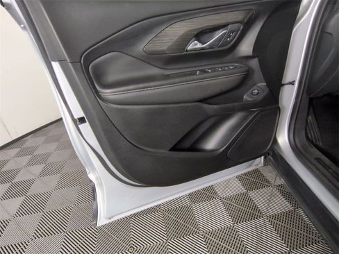 Certified 2022 GMC Terrain SLE w/ Driver Convenience Package image 21
