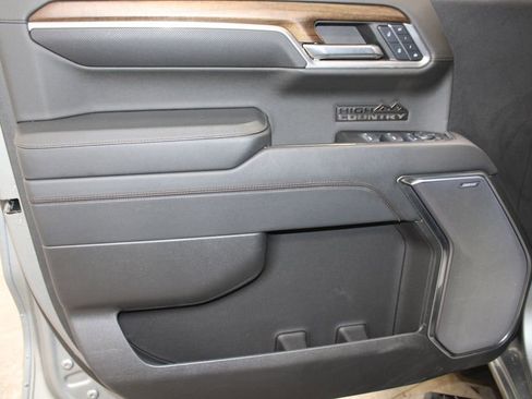 Used 2024 Chevrolet Silverado 1500 High Country w/ High Country Premium Package image 23