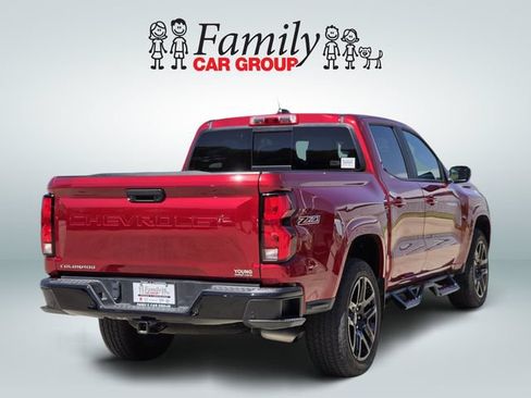 Used 2025 Chevrolet Colorado Z71 w/ Z71 Convenience Package 2 AWD/4WD image 4