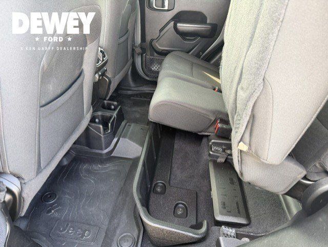 Used 2020 Jeep Gladiator Sport w/ Quick Order Package 24S AWD/4WD image 26