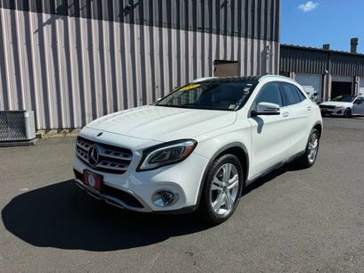 Used 2020 Mercedes-Benz GLA 250 4MATIC w/ Premium Package