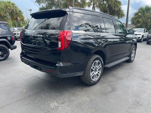 Used 2025 Ford Expedition Active AWD/4WD image 7