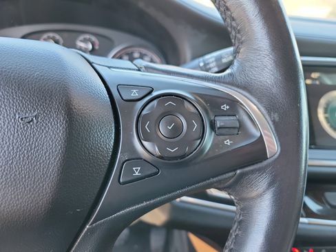 Used 2019 Buick Enclave Premium image 21