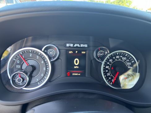 Used 2024 RAM 2500 Big Horn w/ Bed Utility Group image 23