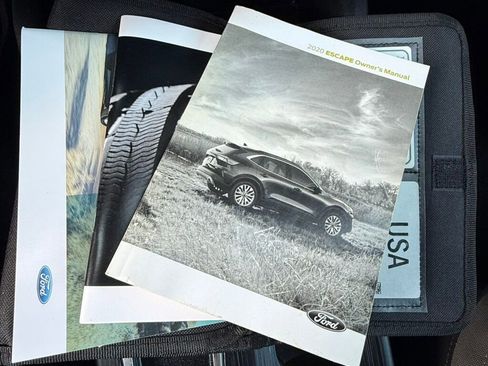 Used 2020 Ford Escape SE image 48